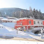 아파트 Ferienhaeuser Troester