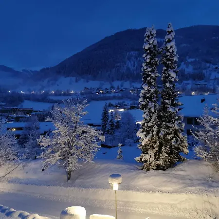 Ferienhaeuser Troester *