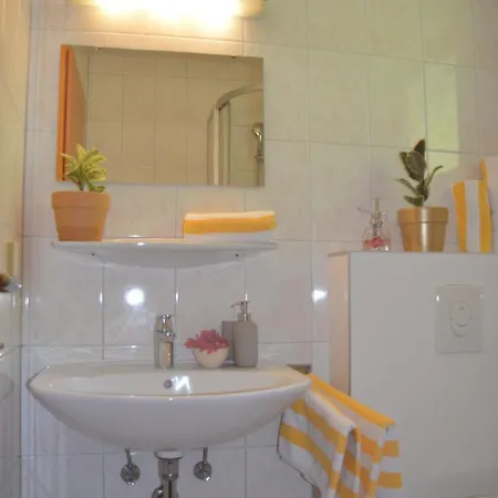 Ferienhaeuser Troester * باد كلينكيرشهايم