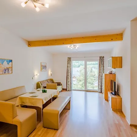 شقة Ferienhaeuser Troester *